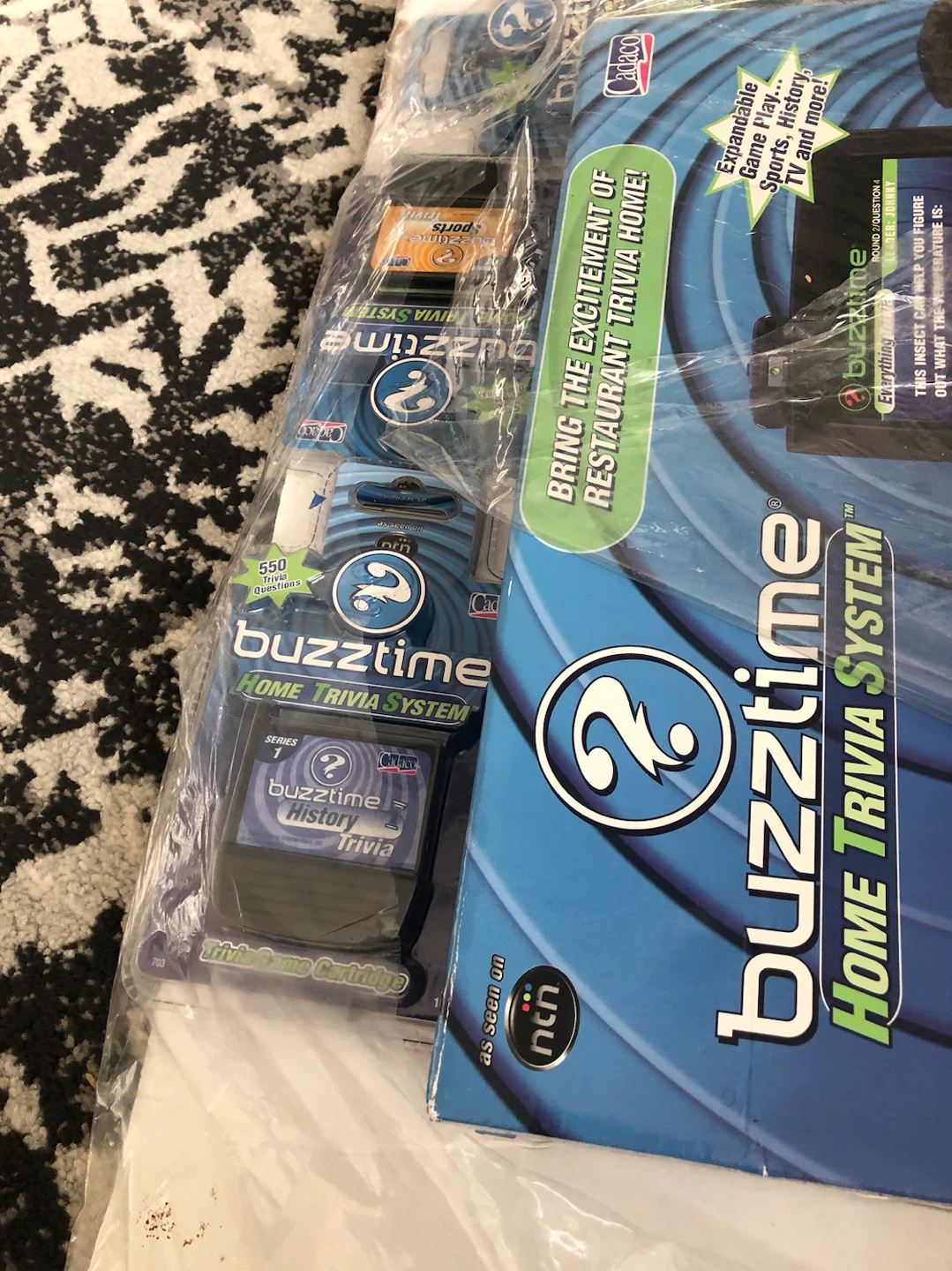 Buzztime Home Trivia System with Controllers and Cartridges - photo 3