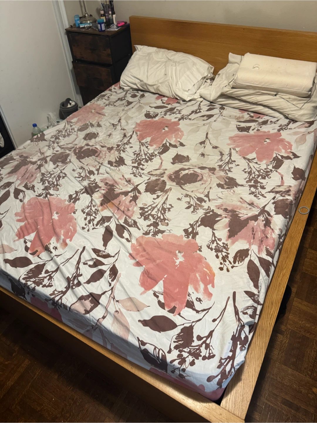 Queen Size Bed wooden Frame and Matress