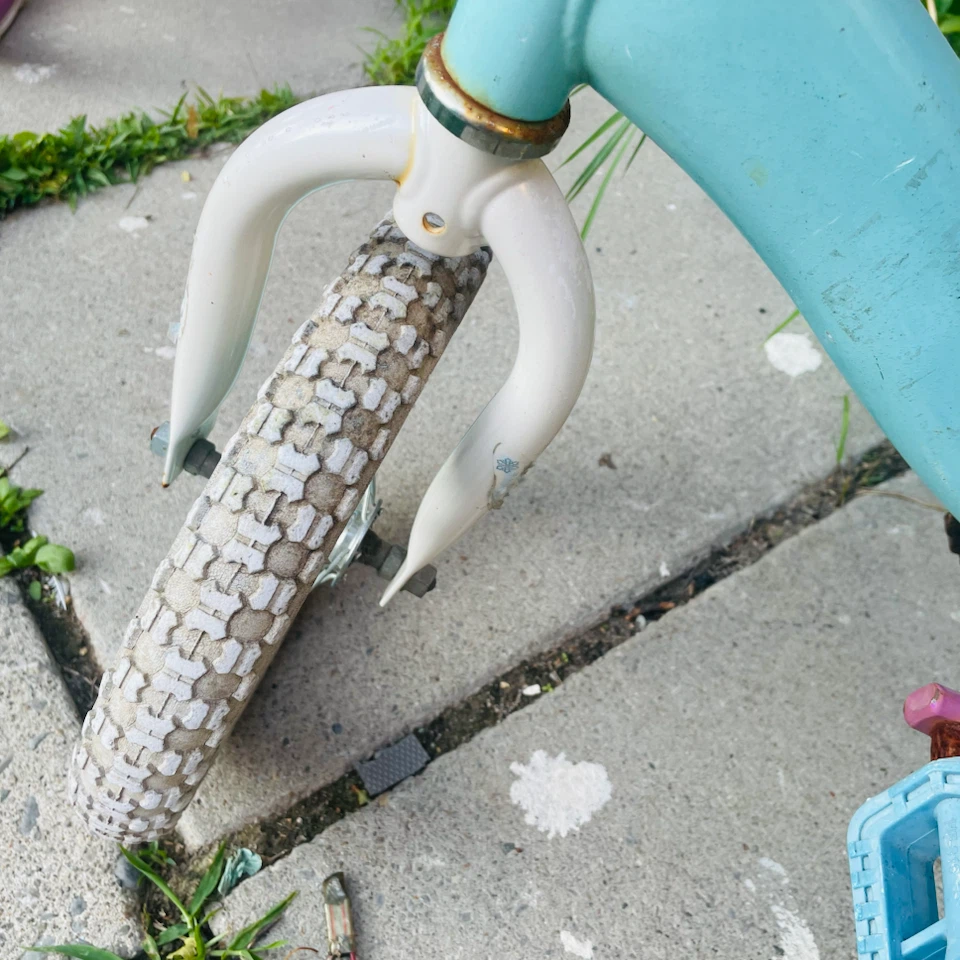 Toddlers ' Turquoise Training Bike - photo 3