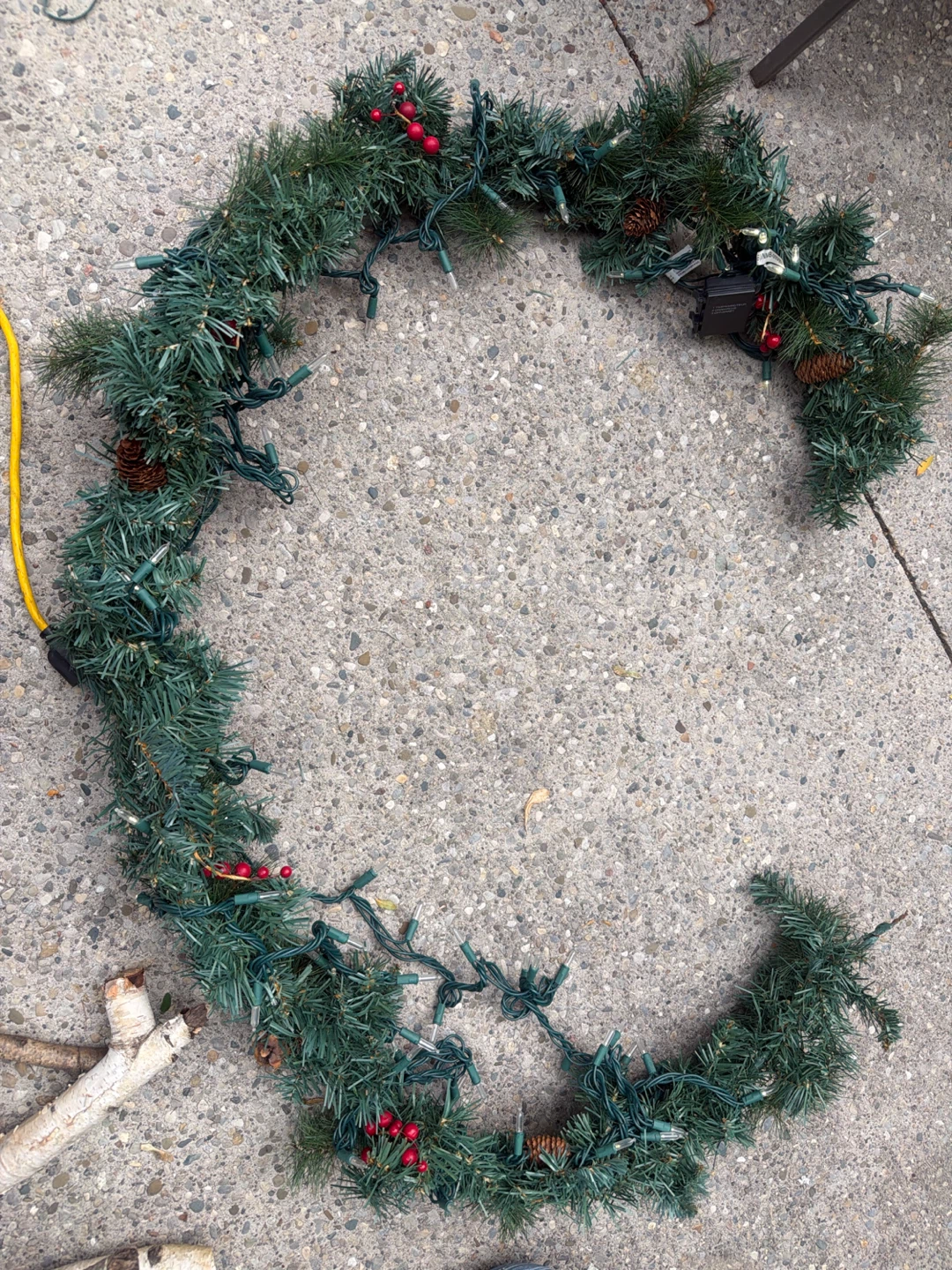 Pre-lit Faux Christmas Garland with Pinecones and Berries