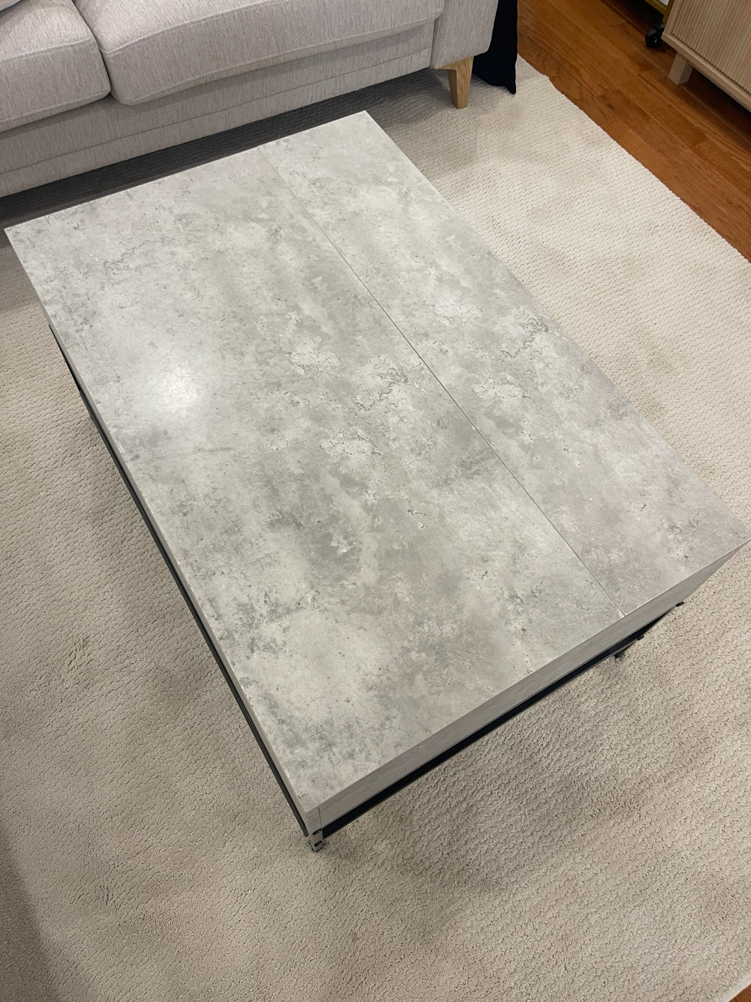 Lift-Top Coffee Table