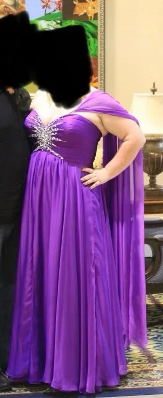 Purple Formal Dress size 18 - prom / bridal gown