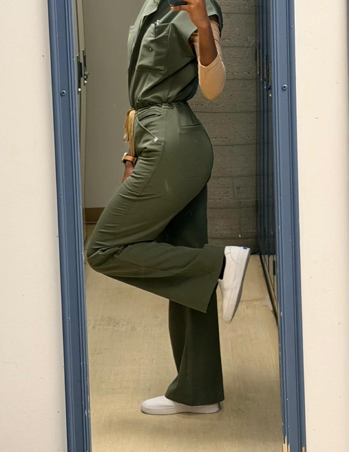 FIGS Olive Green Jumpsuit - Size xs reg - photo 3