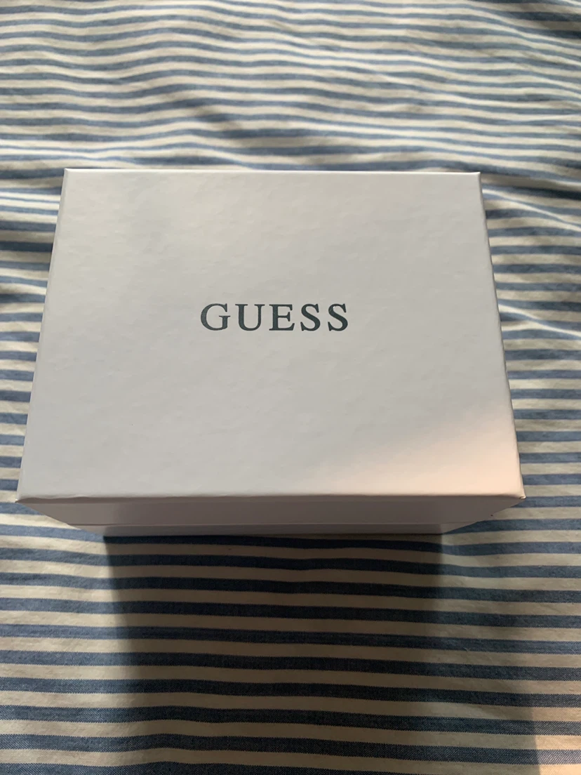 NEW IN BOX - Guess Watch with interchangeable straps - photo 5
