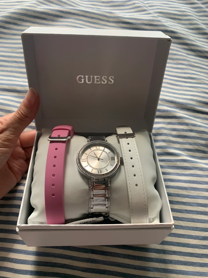 NEW IN BOX - Guess Watch with interchangeable straps