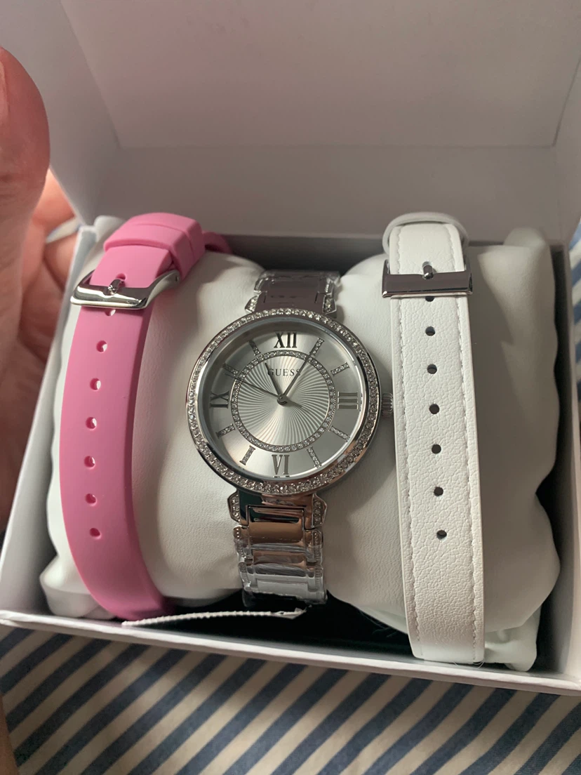 NEW IN BOX - Guess Watch with interchangeable straps - photo 2