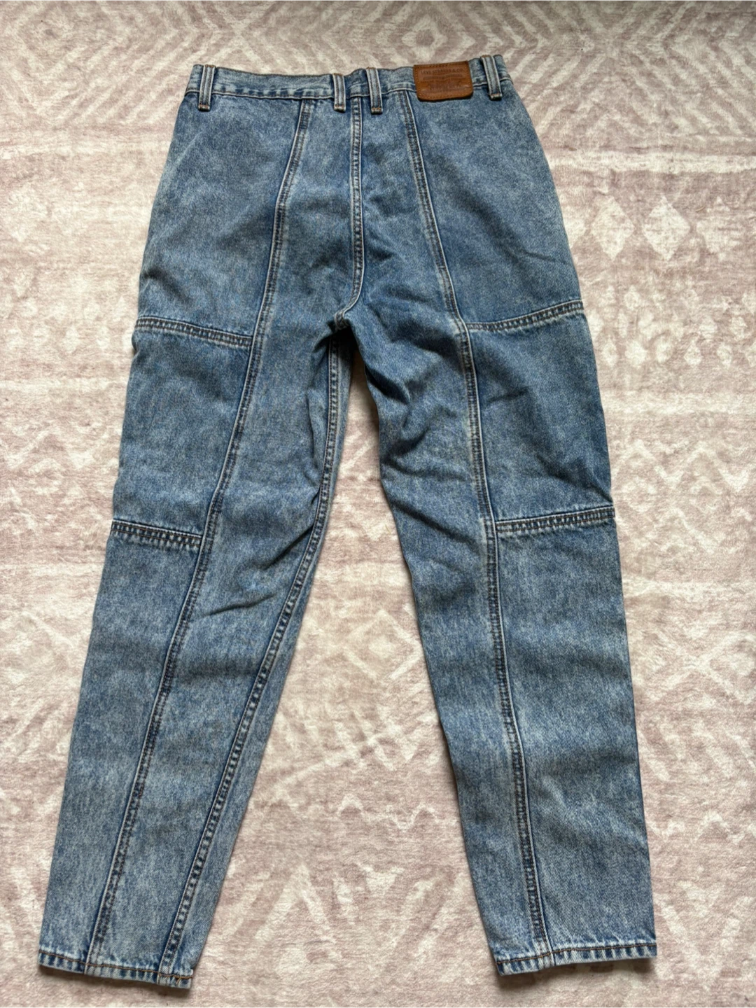 Levi's Mom Jean - Size 26