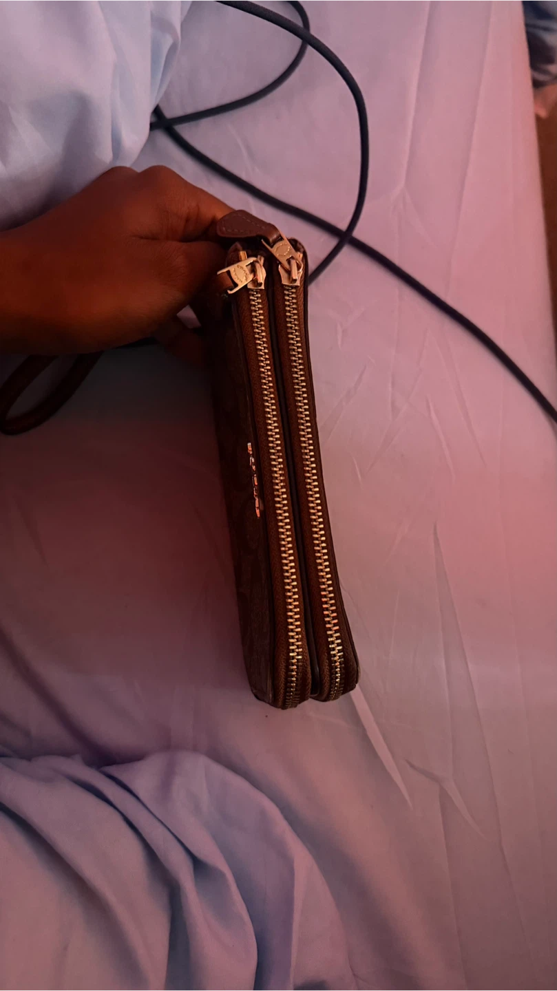Coach Signature double zipper Wristlet - photo 3