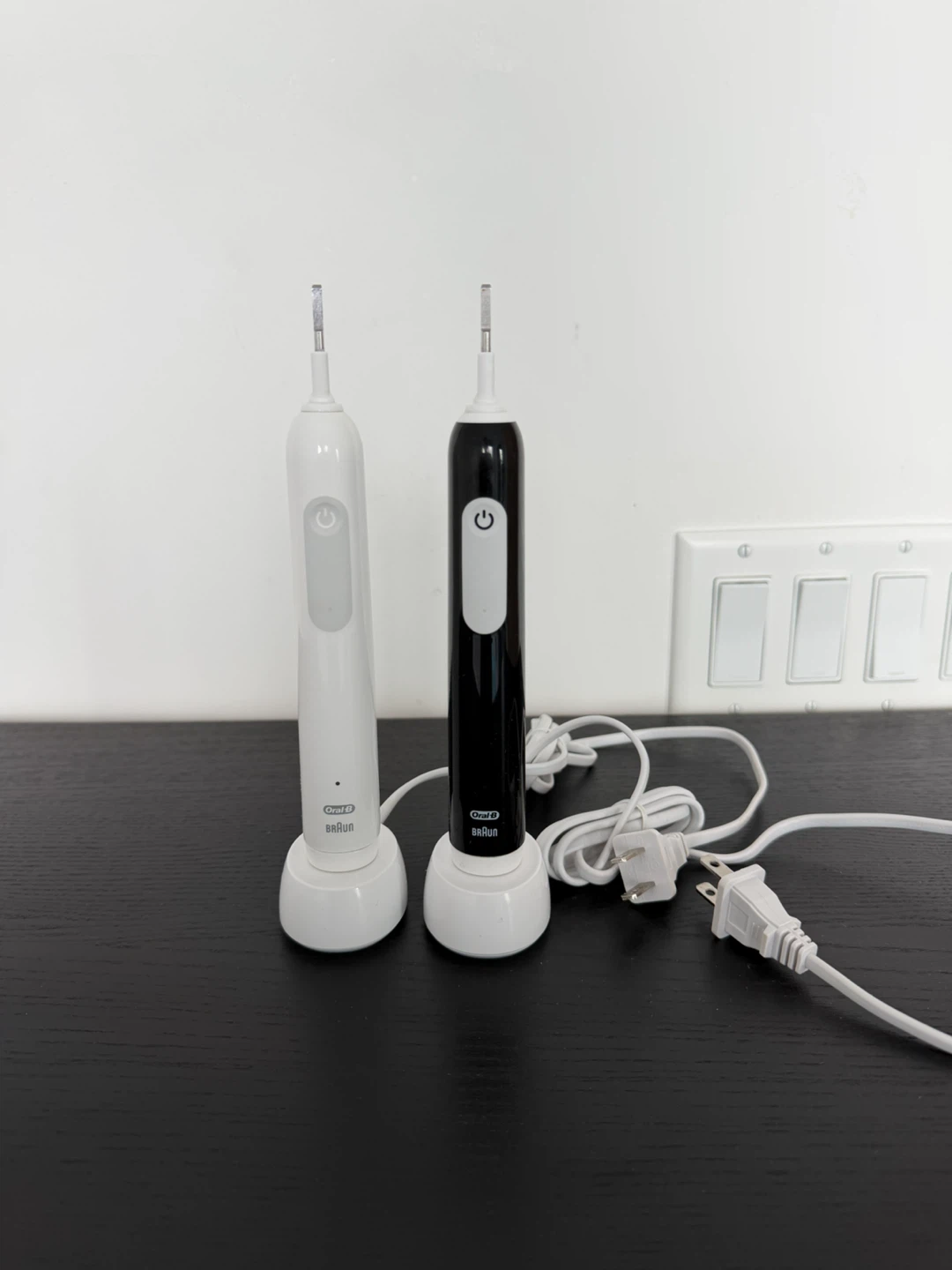 Oral-B Electric Toothbrushes (2 Pack)