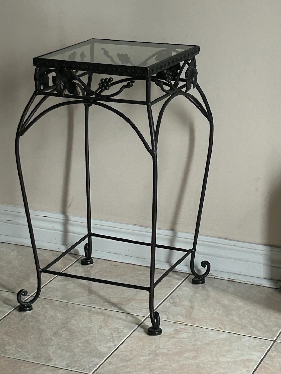 Decorative Metal and Glass plants stand - photo 2
