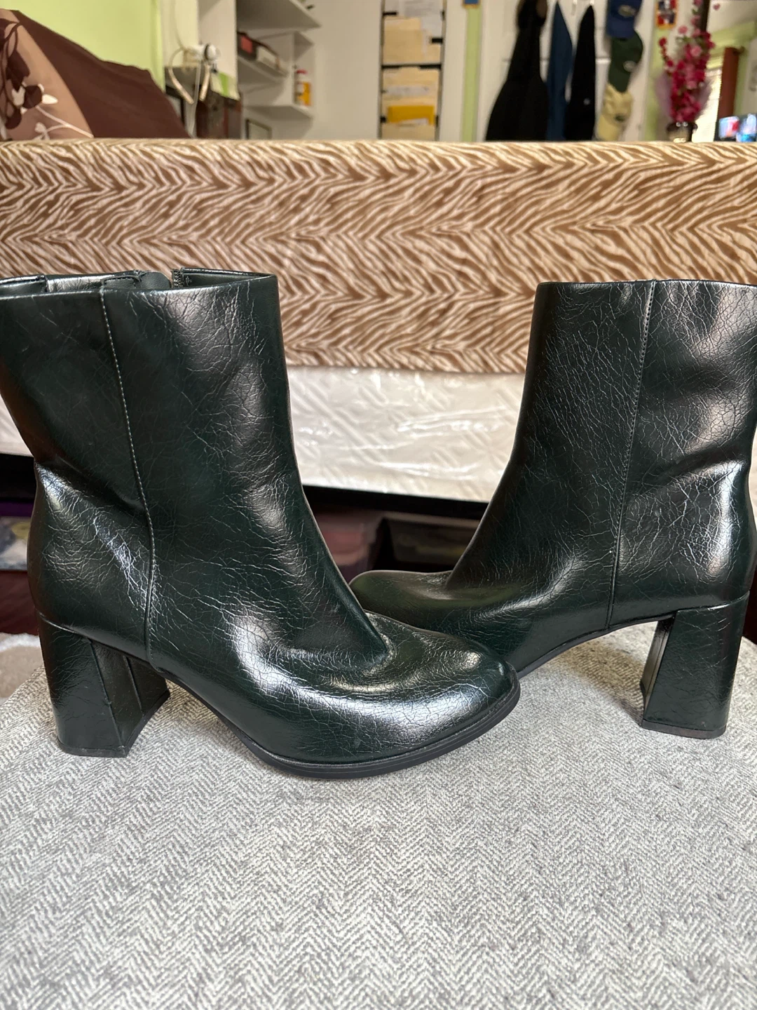 Women's Dark Green Faux Leather Heeled Boots - photo 3