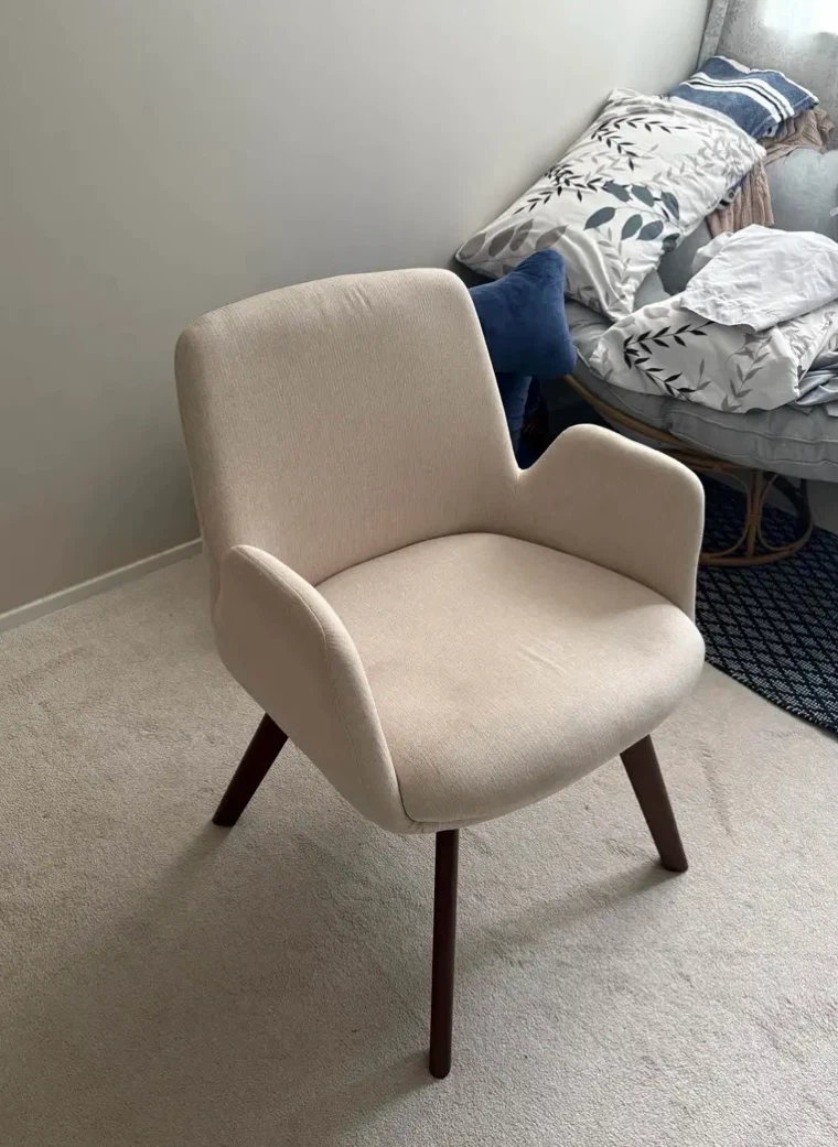 Cream Desk Chair and Table - photo 2