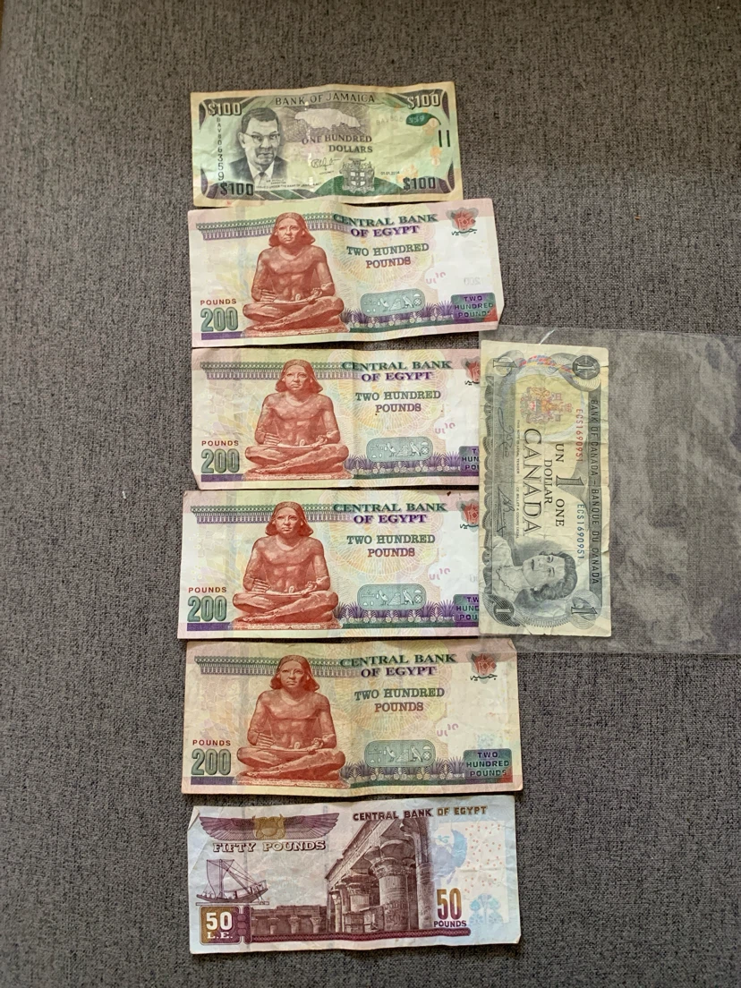 Banknotes + Canadian Coin