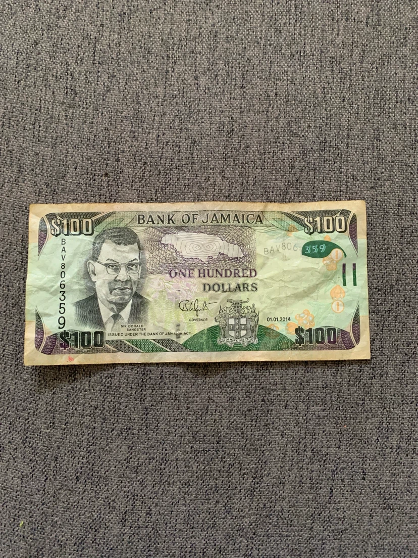 Banknotes + Canadian Coin - photo 3