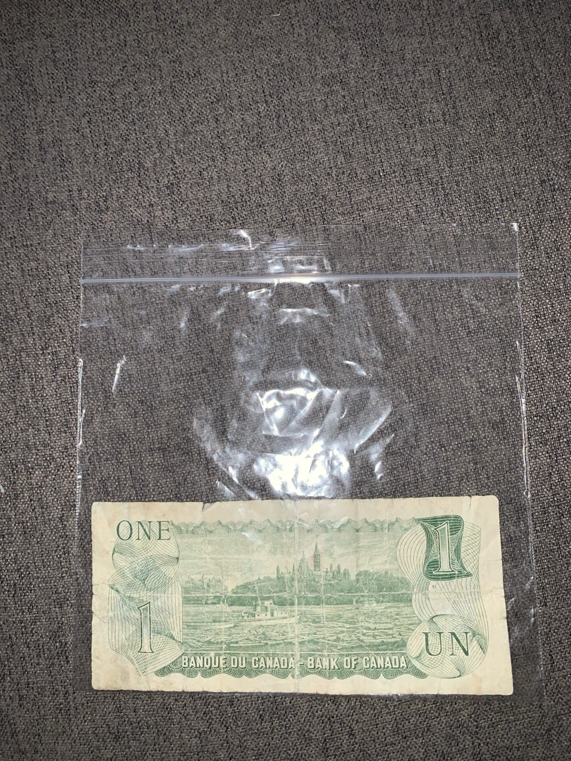 Banknotes + Canadian Coin - photo 5