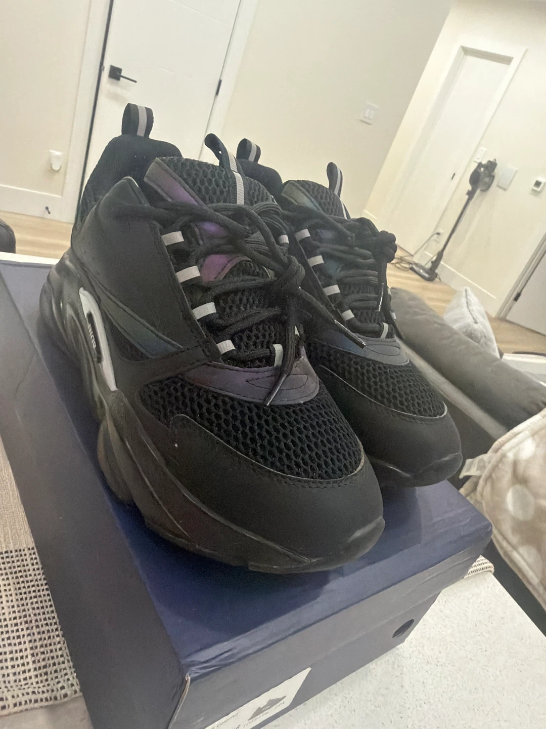 Black Dior B22