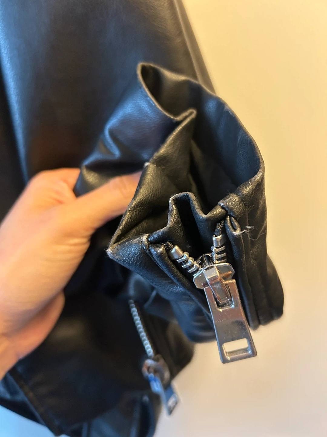 Zara Faux Leather Moto Jacket oversized - photo 3