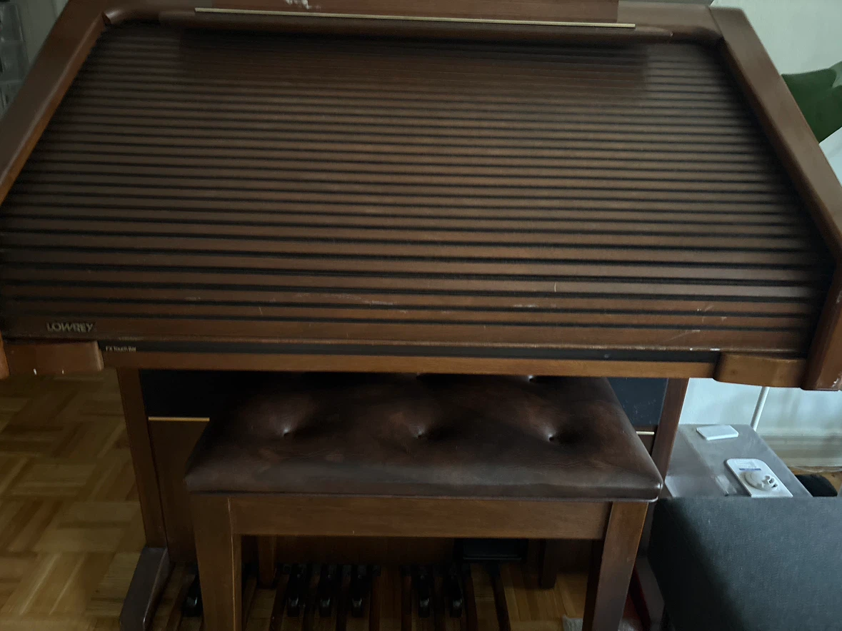 Lowrey EZ Touch Home Organ - photo 4