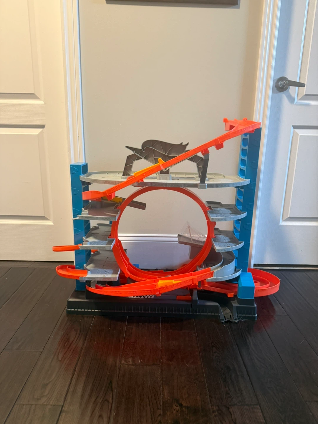 Hot wheels ultimate garage - photo 3