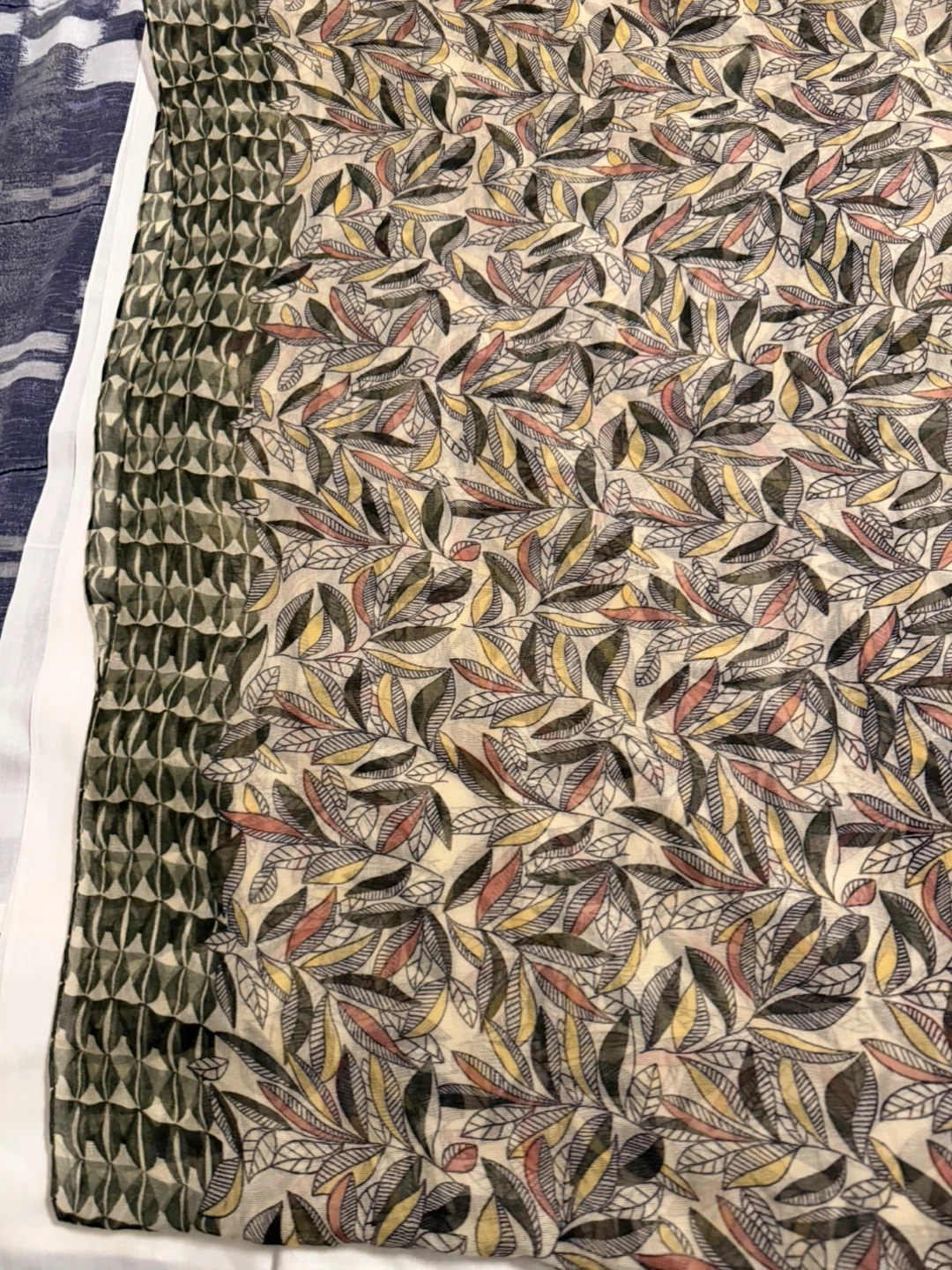 Polyester Scarf 46" x 66" - photo 2