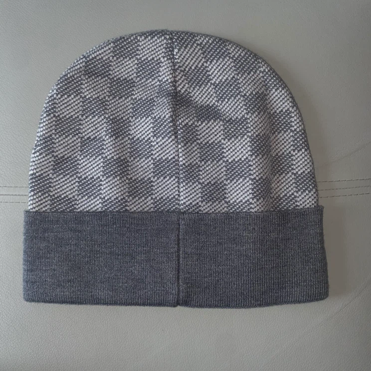 Louis Vuitton Beanie - photo 2