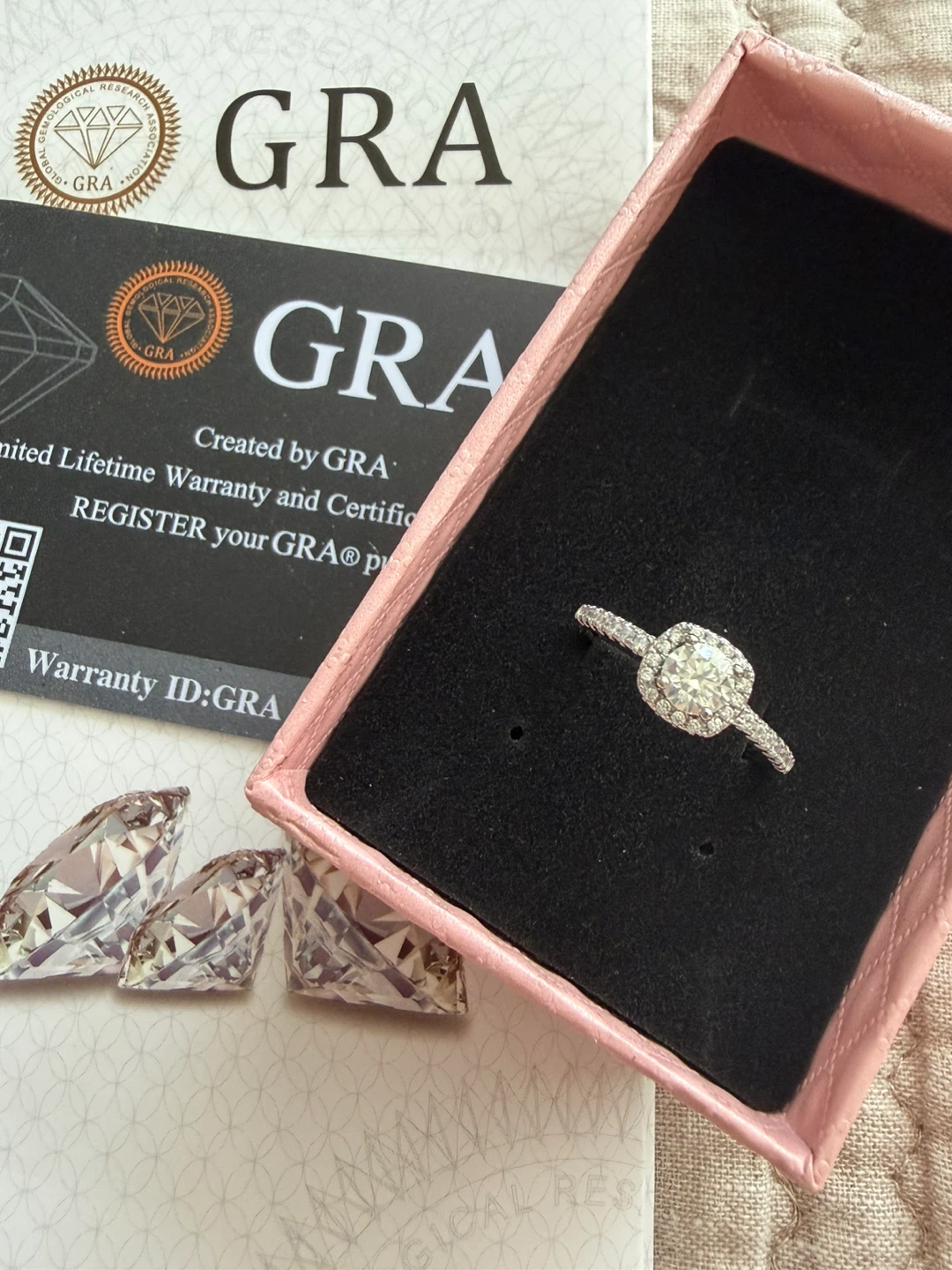 New Diamond ring ( one size fits all)