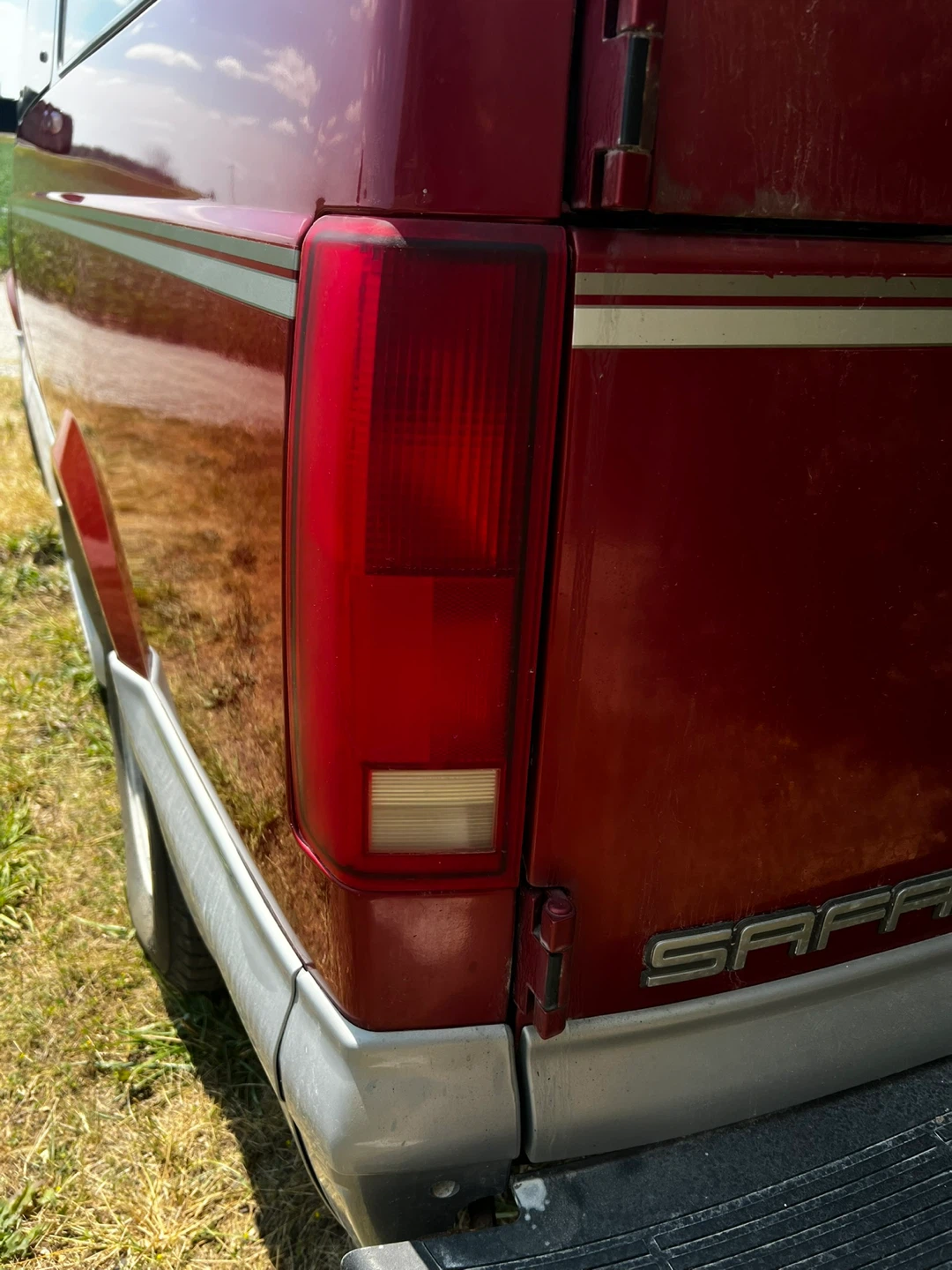 Mobile Detailing. Polishing car Body and headlights - photo 3