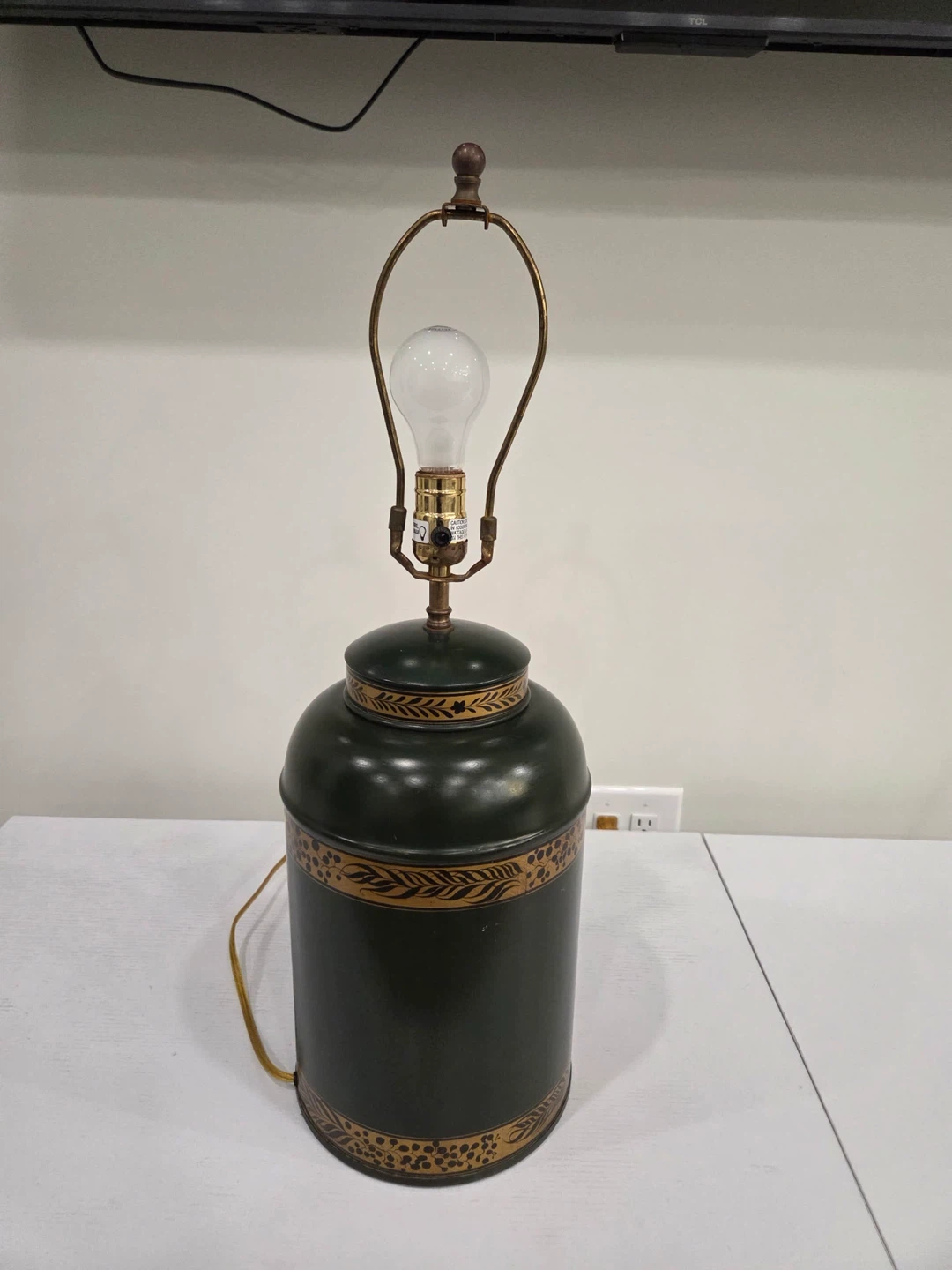 Vaughan Vintage Green Table Lamp with Decorative Band - photo 3