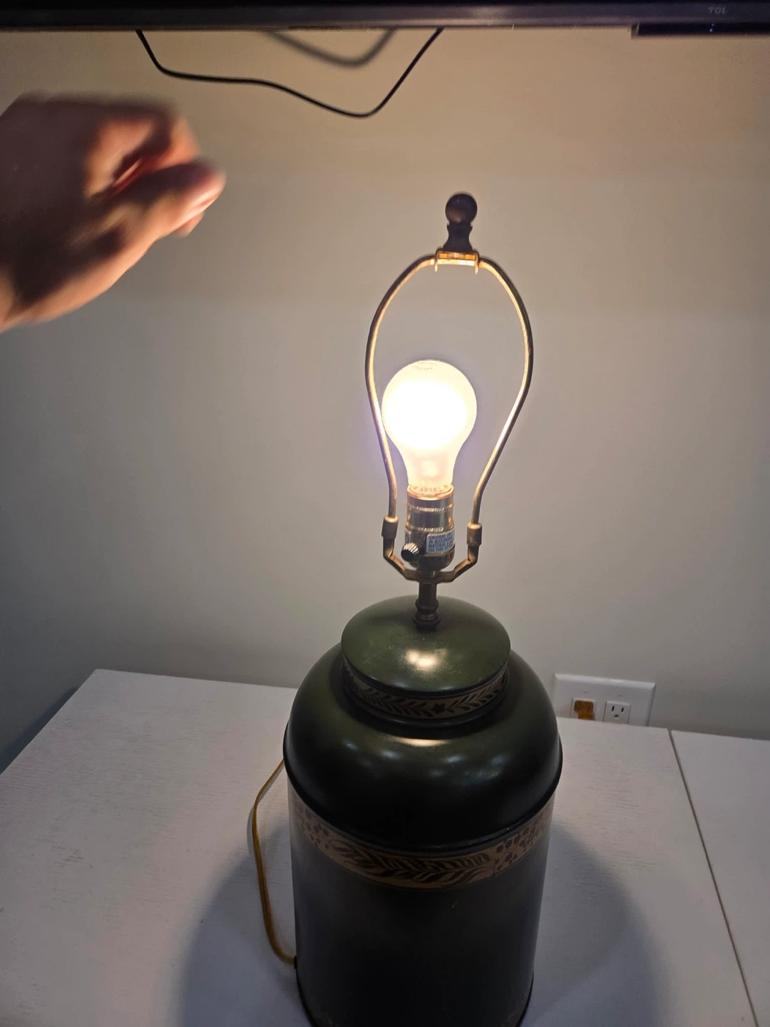 Vaughan Vintage Green Table Lamp with Decorative Band - photo 5