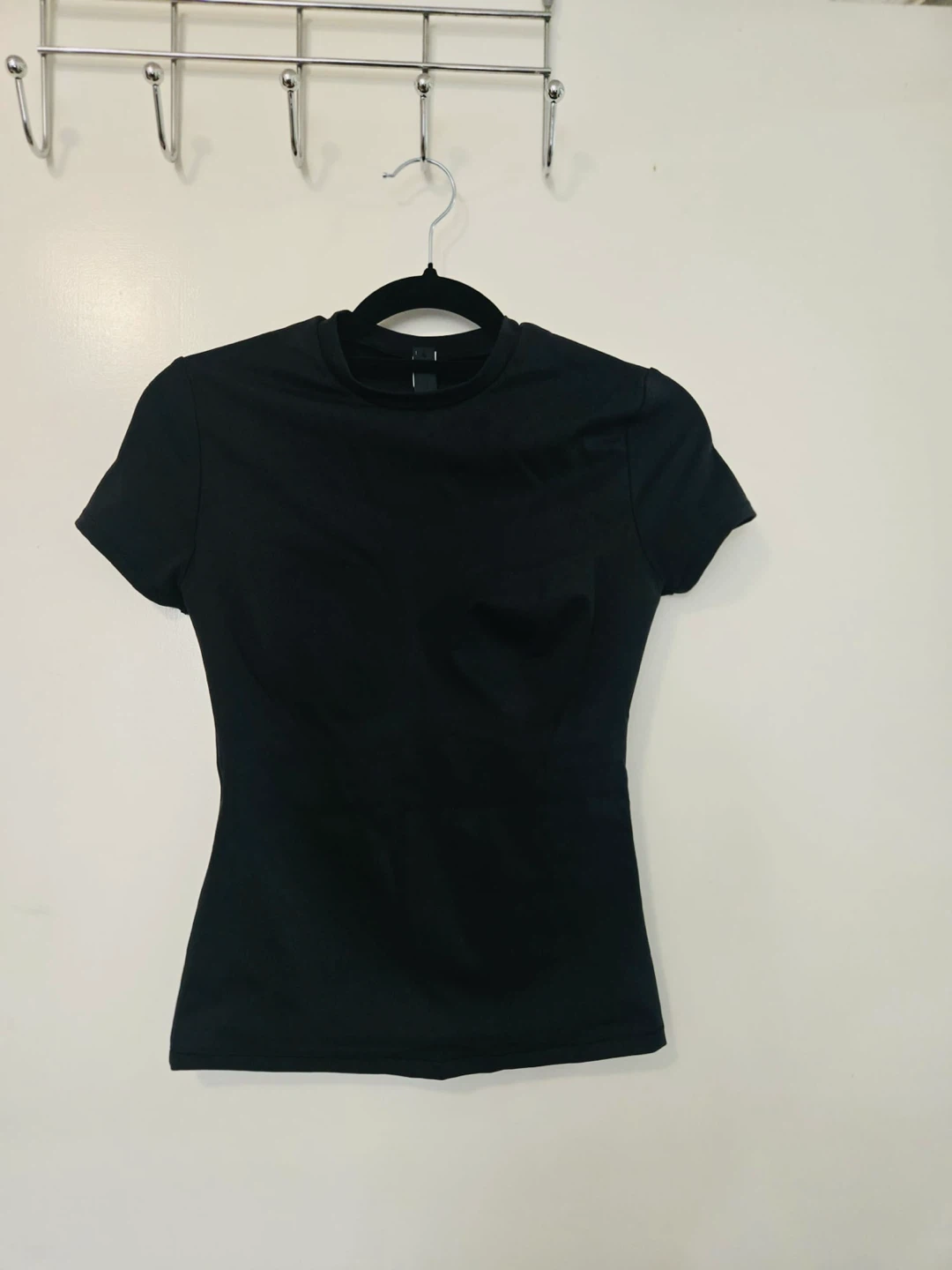 SKIMS Matte Baby Tee - Black - Size S