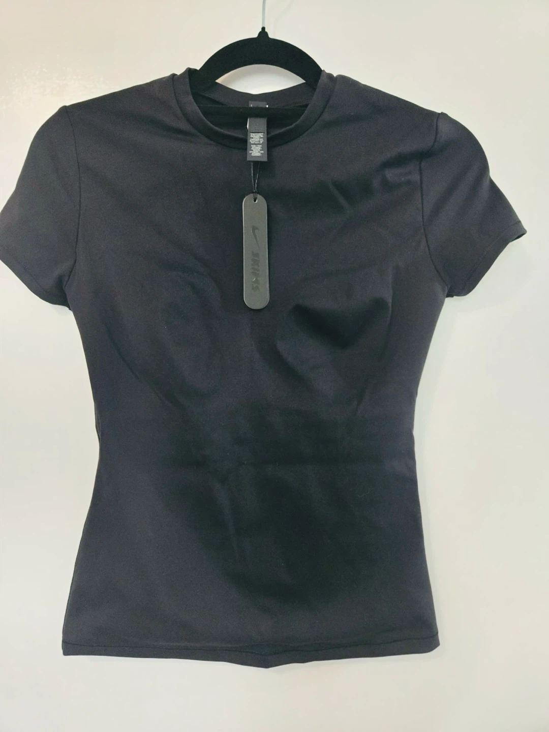 SKIMS Matte Baby Tee - Black - Size S - photo 2
