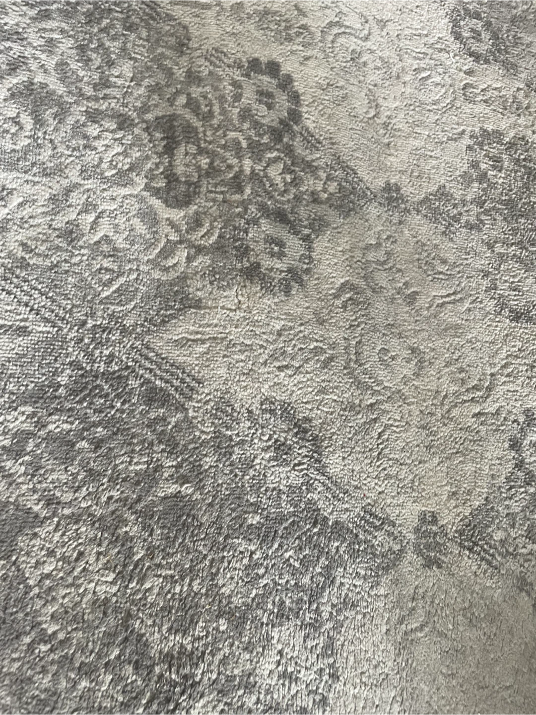 OBO! Grey/Off White Area Rug- Distressed Pattern- Like New 63x90 - photo 2
