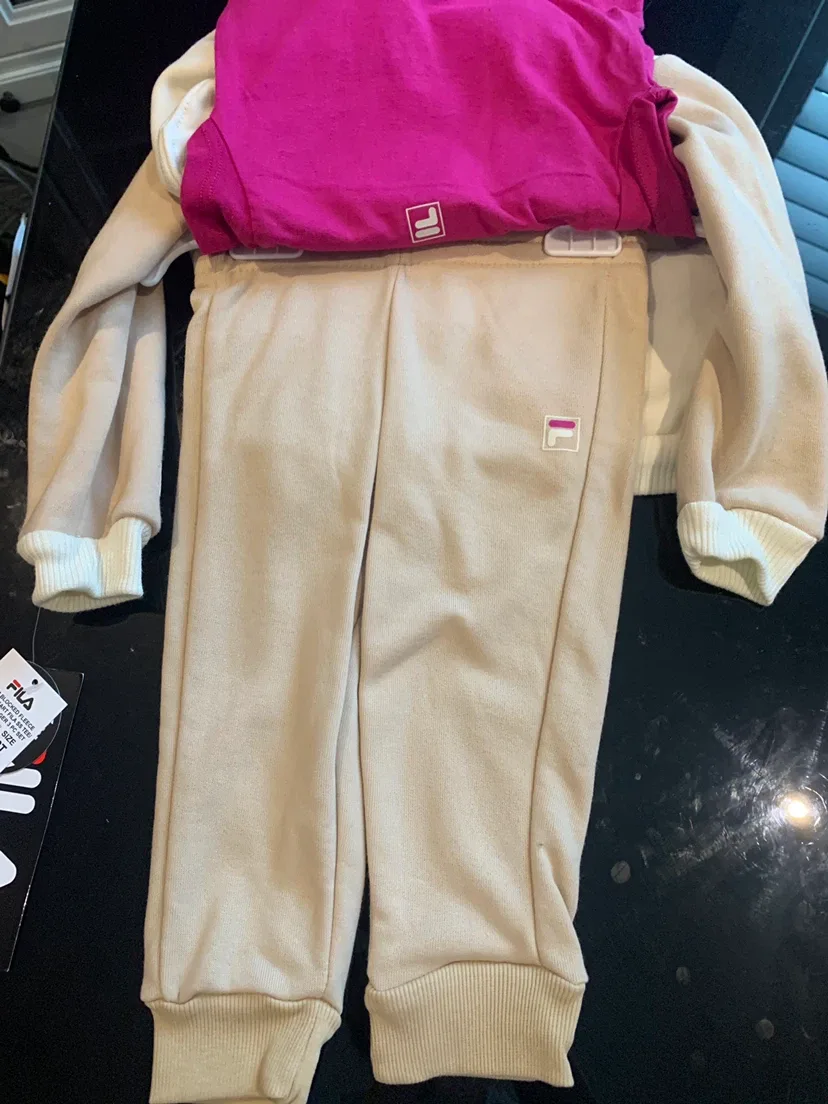 Fila Toddler Girls' 2-Piece Outfit Beige/Pink Size 2T - photo 4