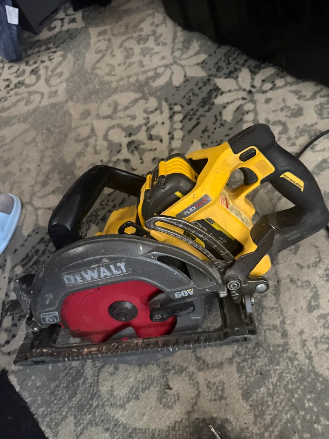 DEWALT 60V MAX Circular Saw