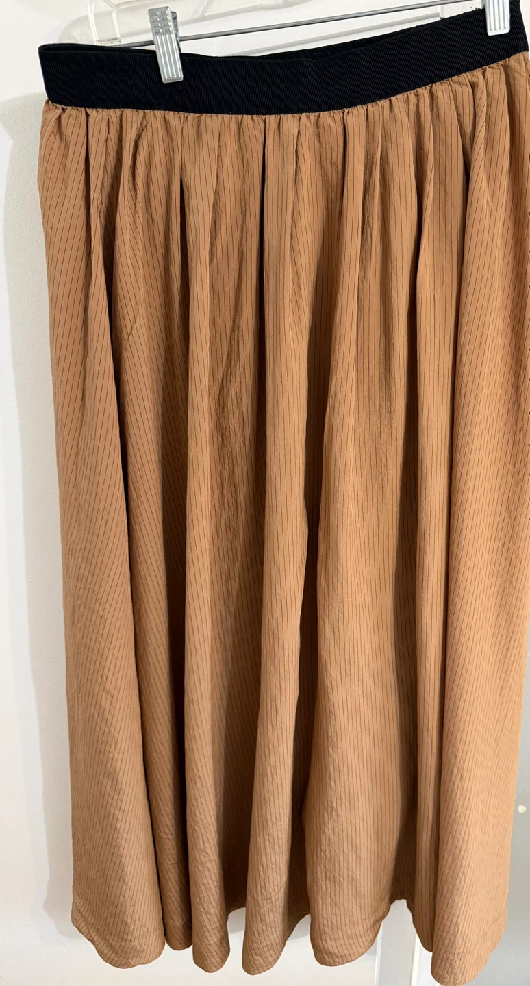 Future Collective Pleated Midi Skirt - Brown - Size S