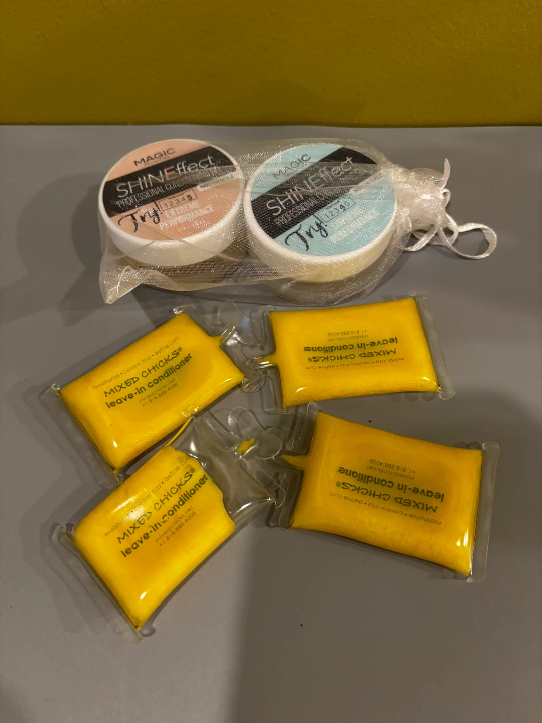 Magic Shine Conditioning Gel & Mixed Chicks Leave-In Conditioner