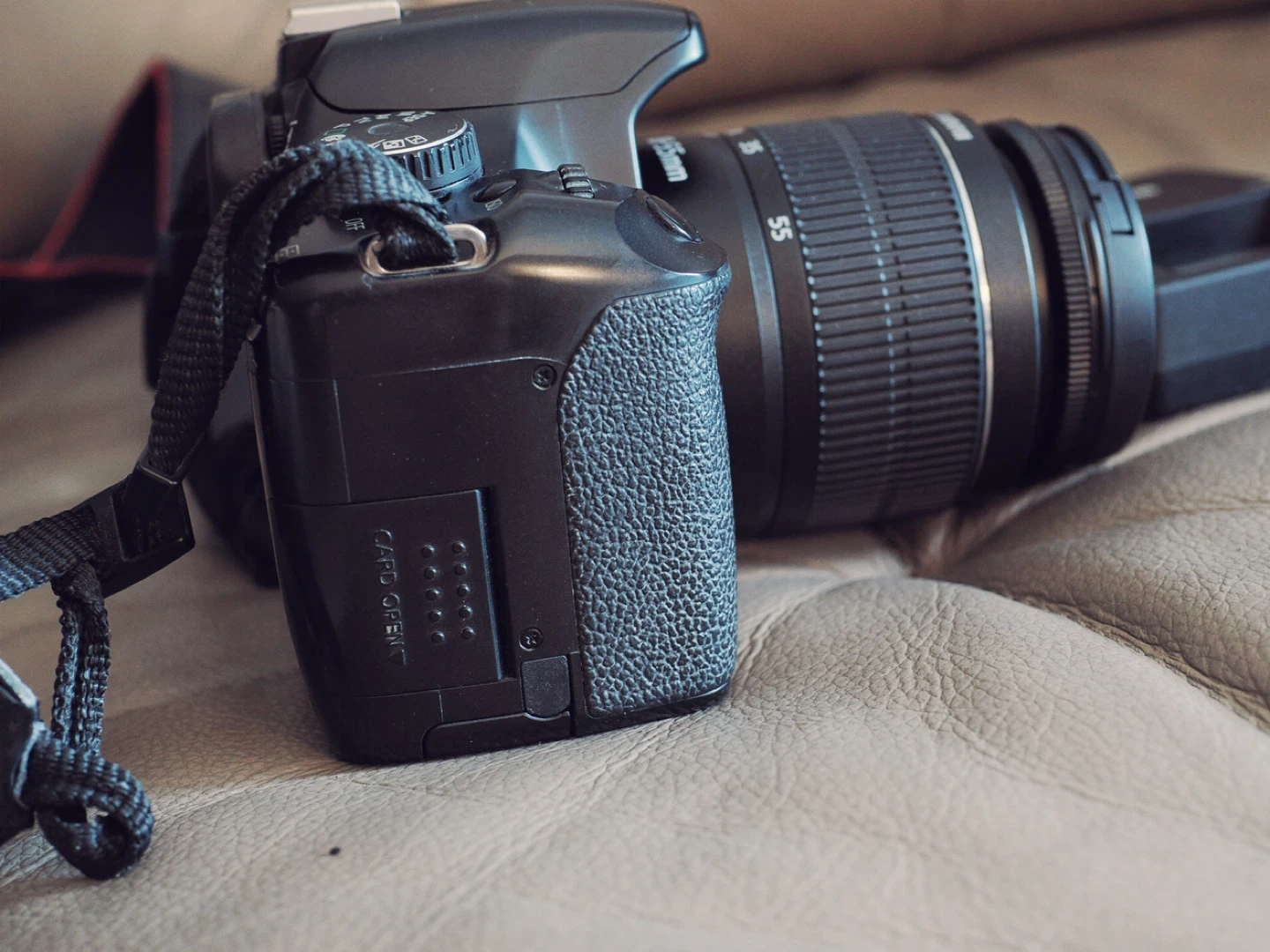 Canon Rebel XSI (EOS 450D) DSLR w/ EF s 18-55 - photo 5