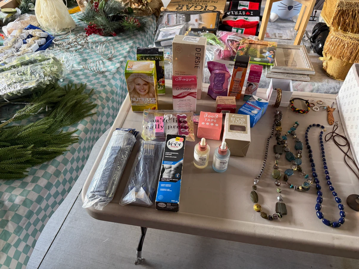Huge garage sale 642 gardenvale road - photo 4