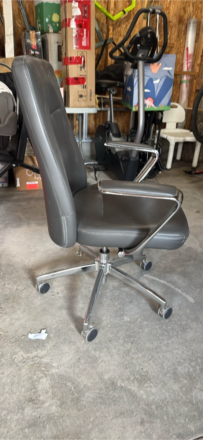 Executive Office Chair - Black Faux Leather - photo 2