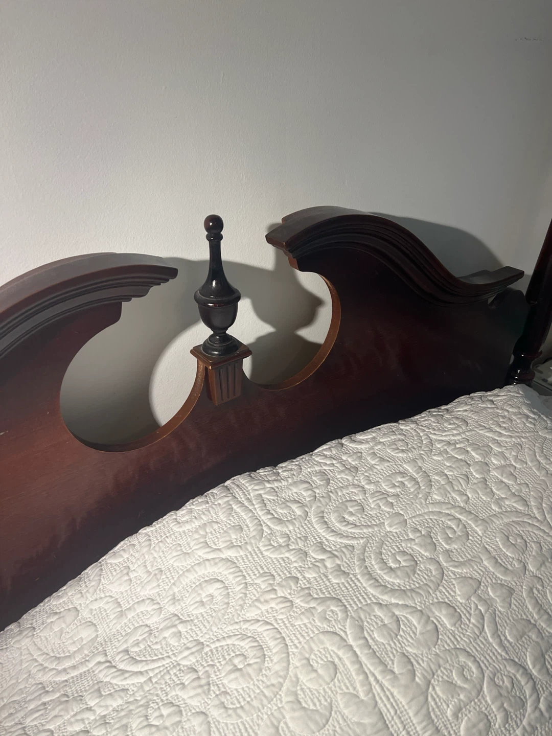 Four Poster Bed Frame - Dark Wood - photo 2