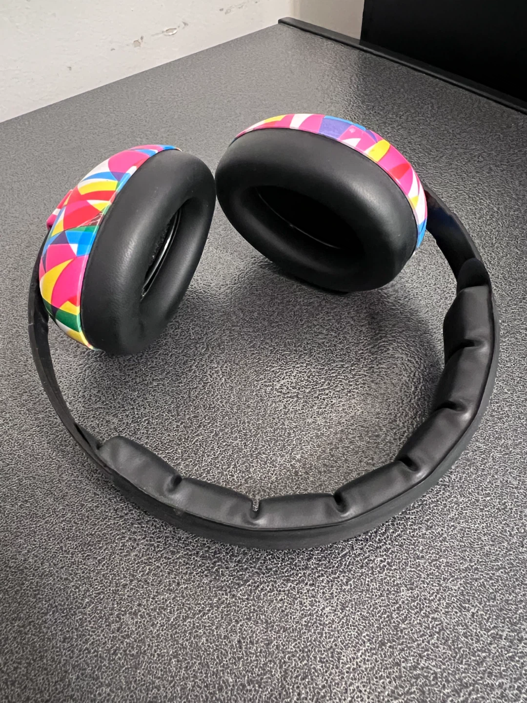 🎧 BANZ Kids Hearing Protection Earmuffs – Like New – $25 🎧 - photo 4