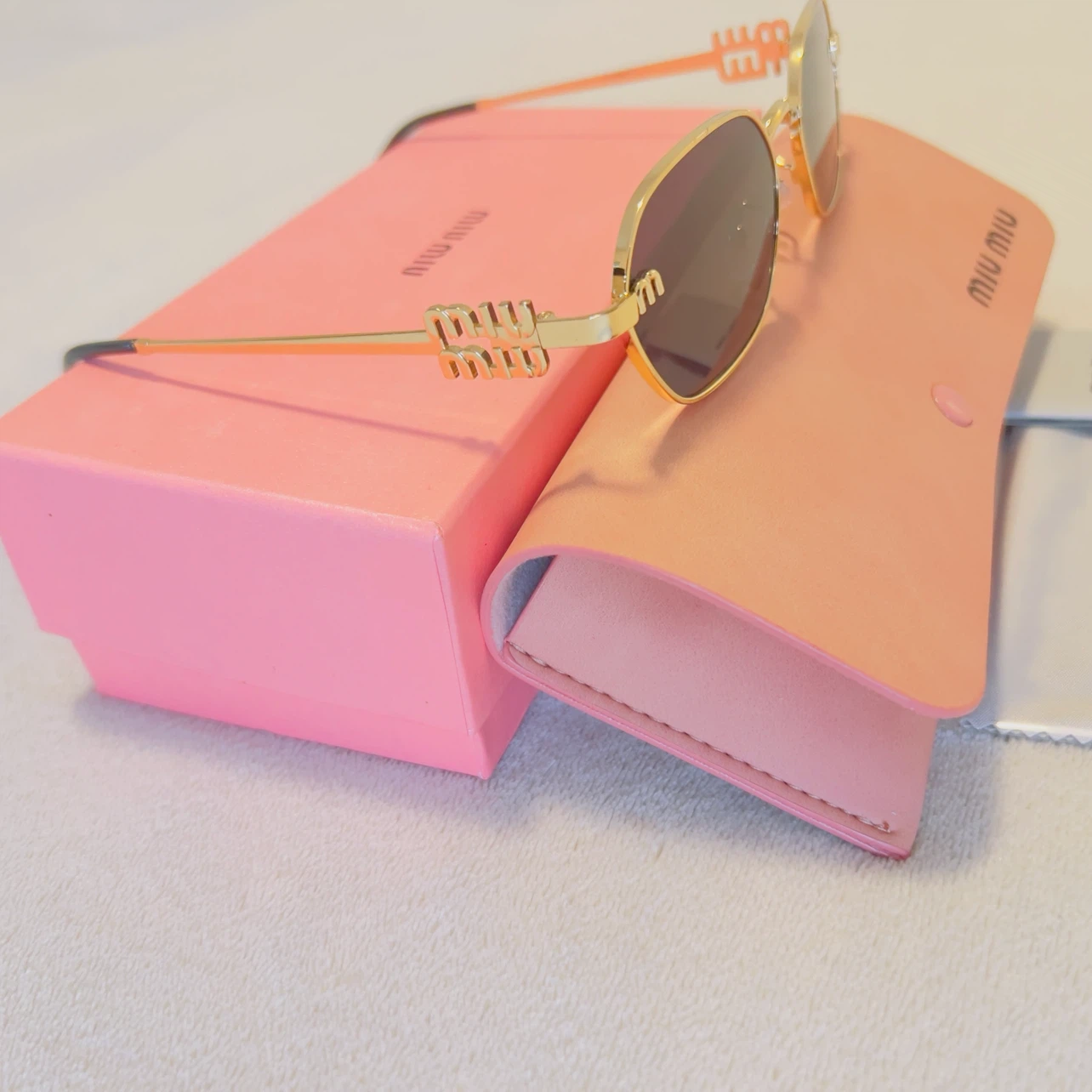 Miu Miu Sunglasses with Case and Box - photo 2