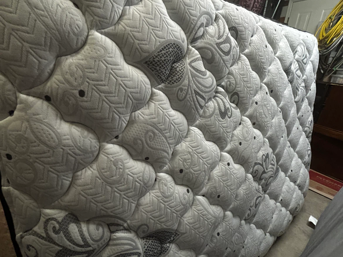 Beautyrest Platinum Quee Mattress