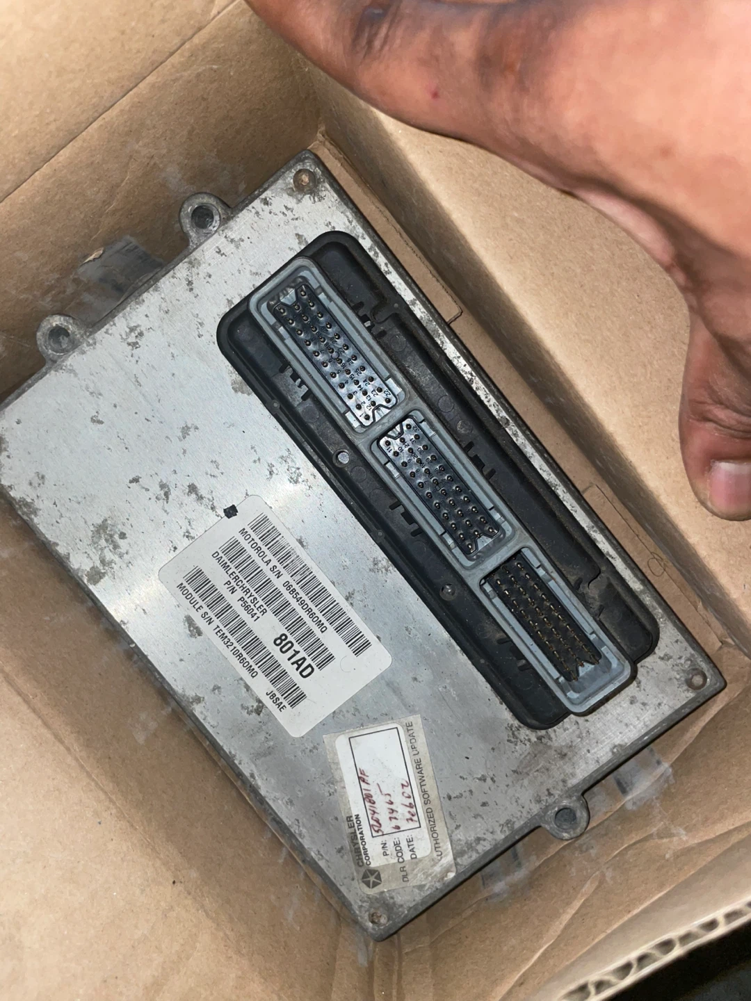 Motorola 801AD DaimlerChrysler ECU Module - photo 3