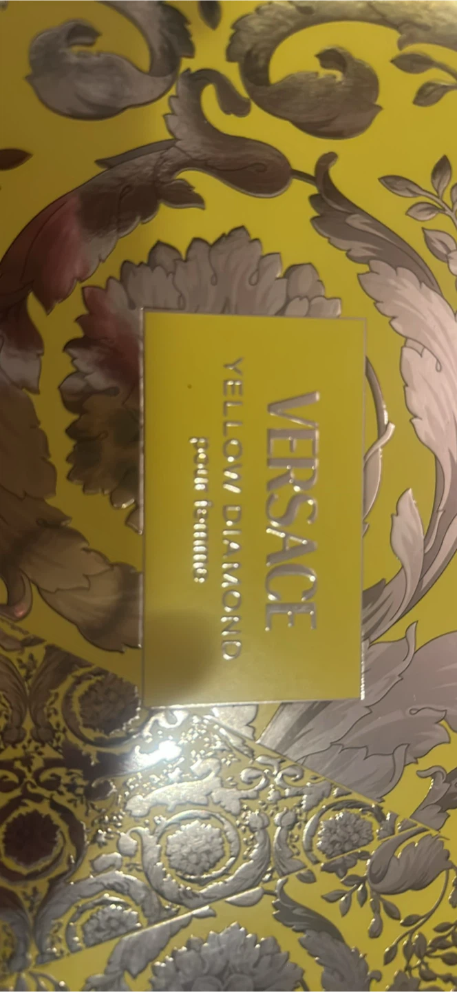 Versace Yellow Diamond Eau de Toilette Gift Set
