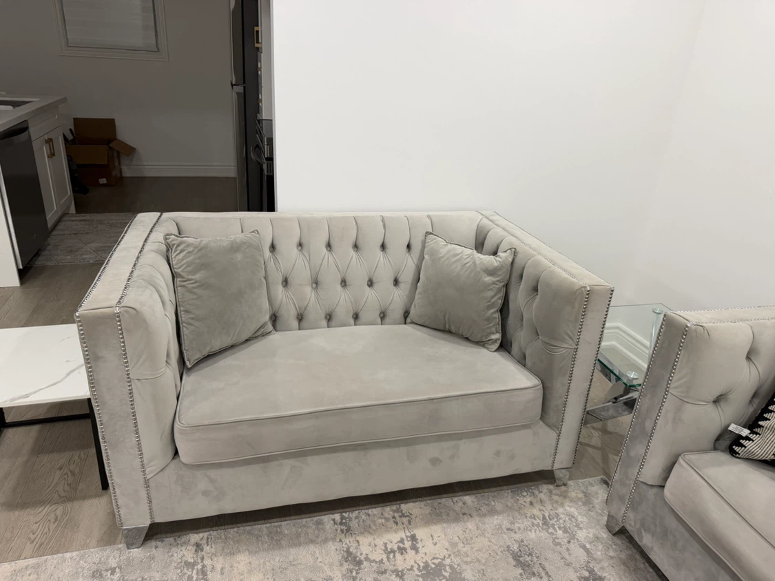 Tufted Grey Velvet Sofa with Accent Pillows
