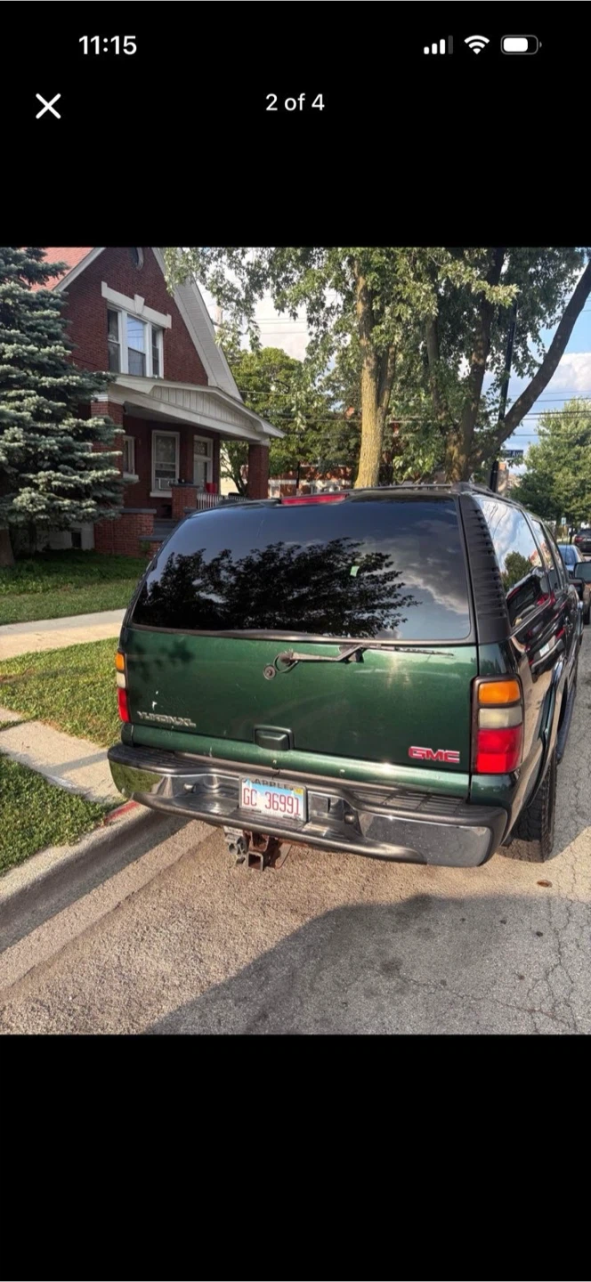 GMC Yukon XL SUV - photo 4