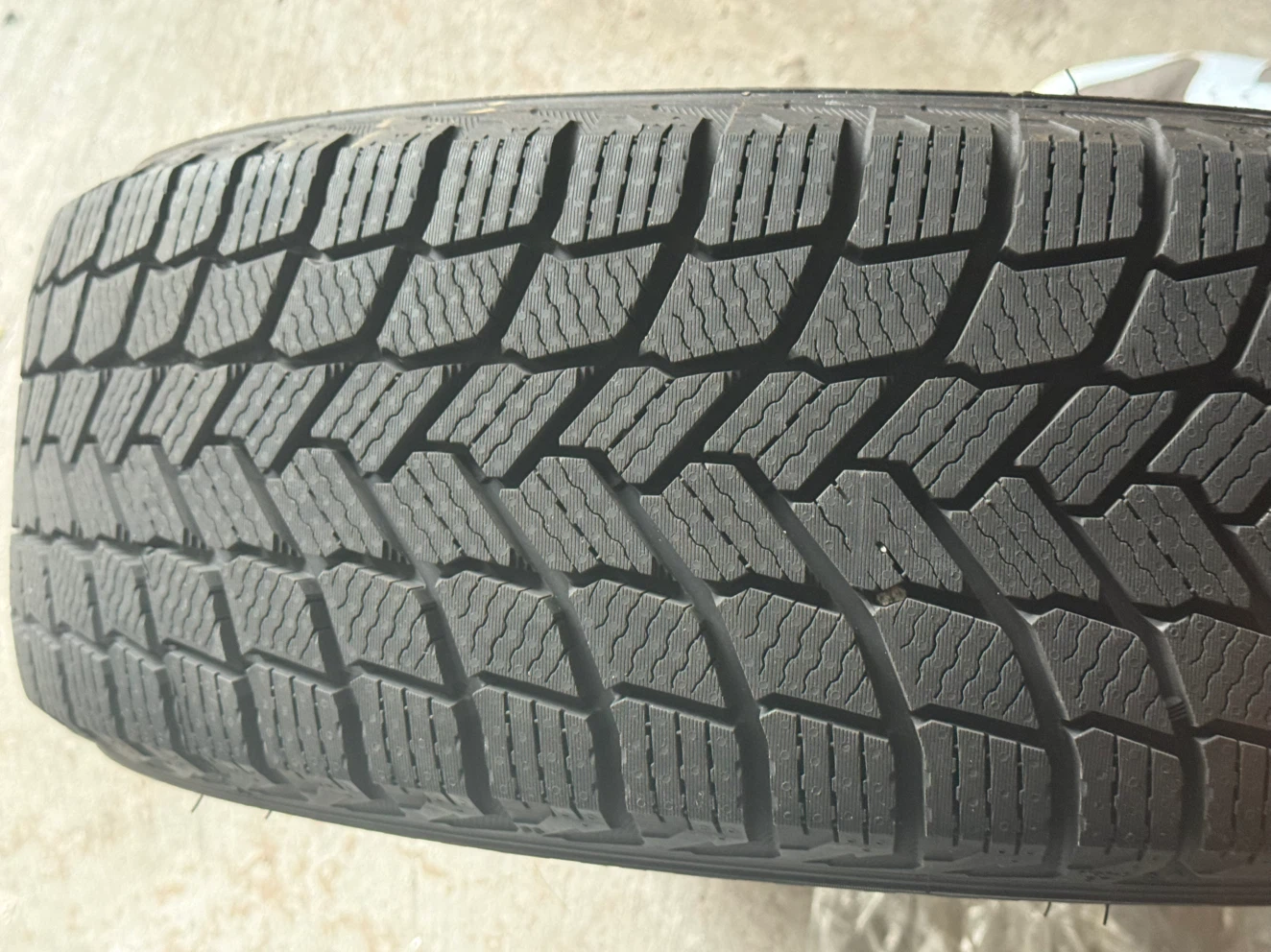 4 Michelin X-Ice Snow Tires 215/60R16 - photo 2