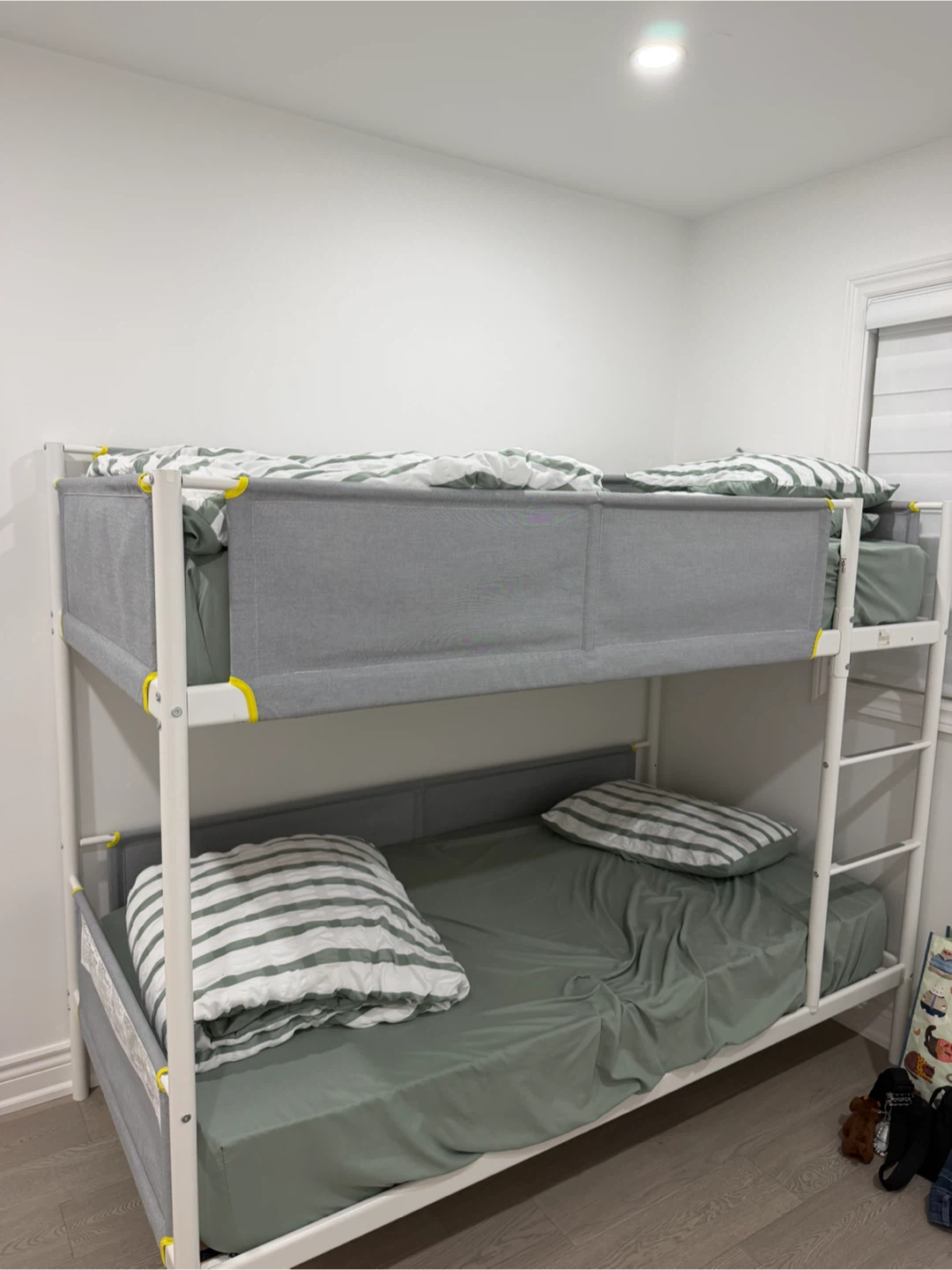 White Metal Bunk Bed - photo 2