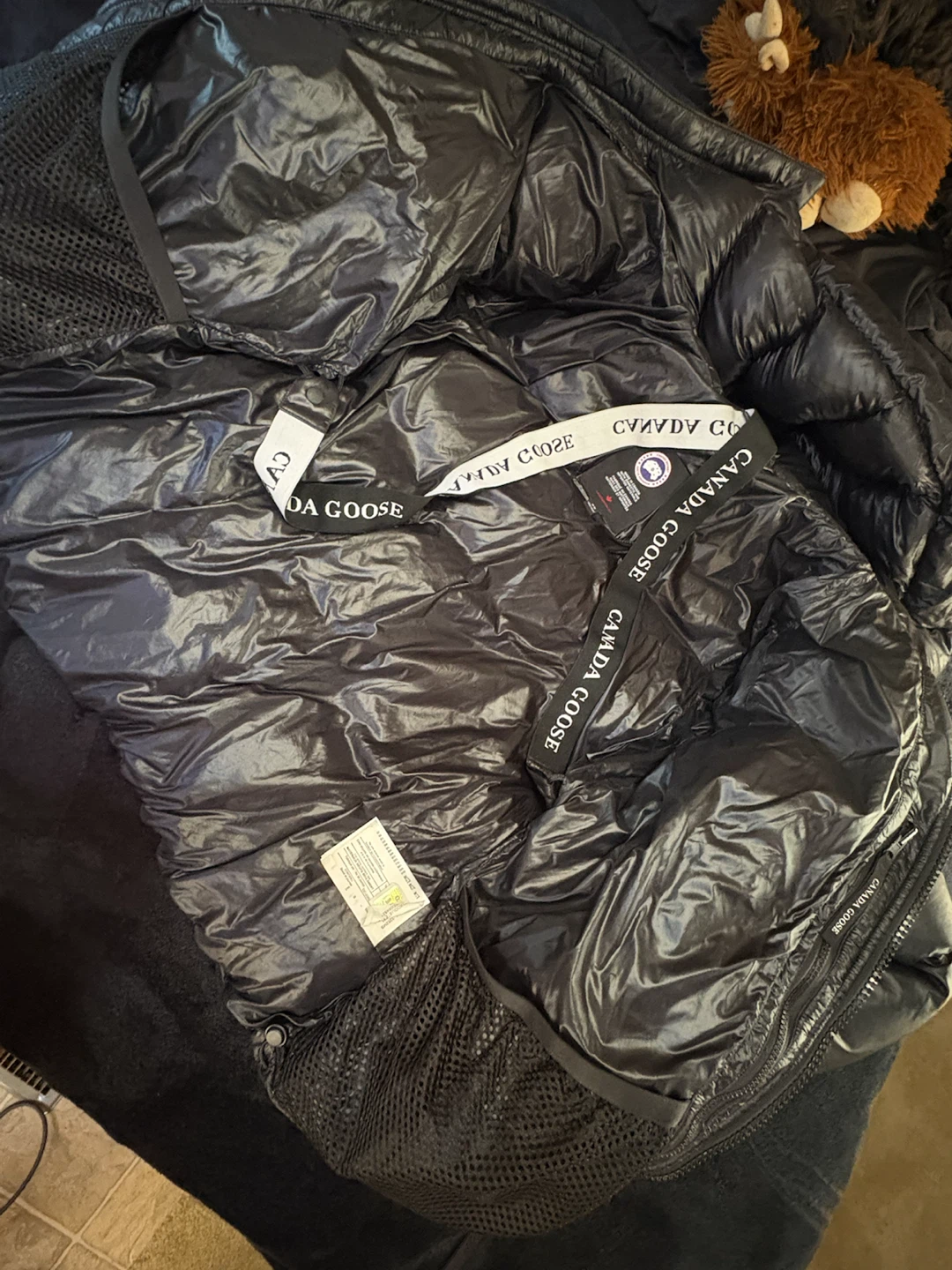 Canada Goose Crofton Jacket w/ silly goose patch - photo 3
